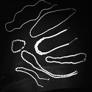 Lot of Vintage costume pearls! ❤️